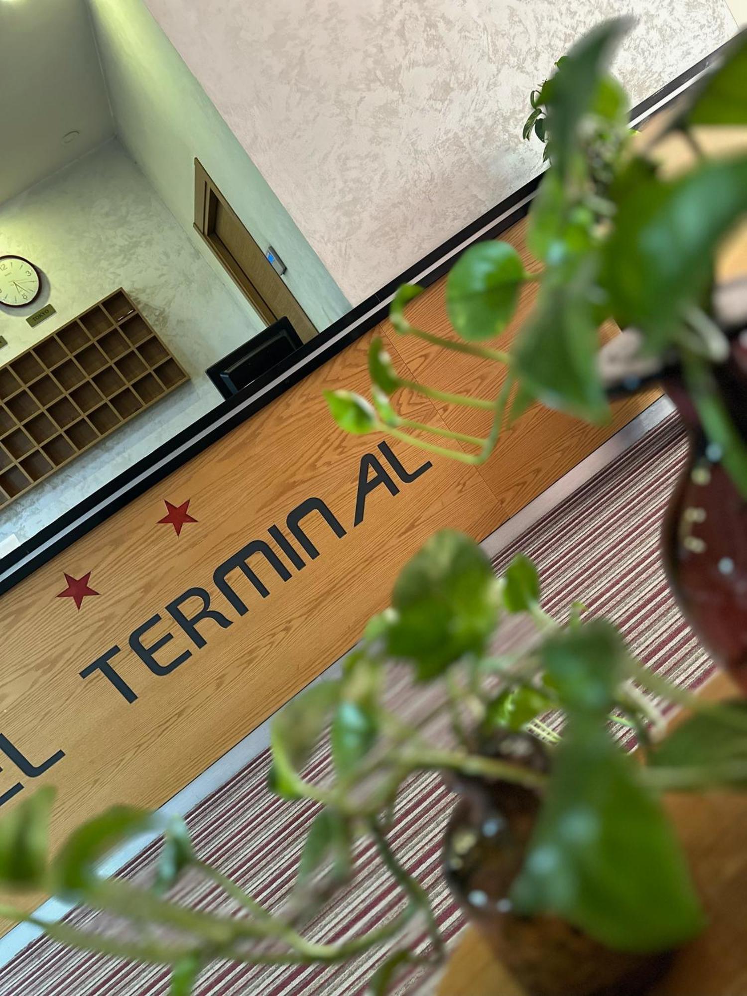 Hotel Terminal Tirana Bregu i Lumit Buitenkant foto